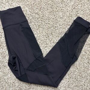Lululemon mesh leggings size 4